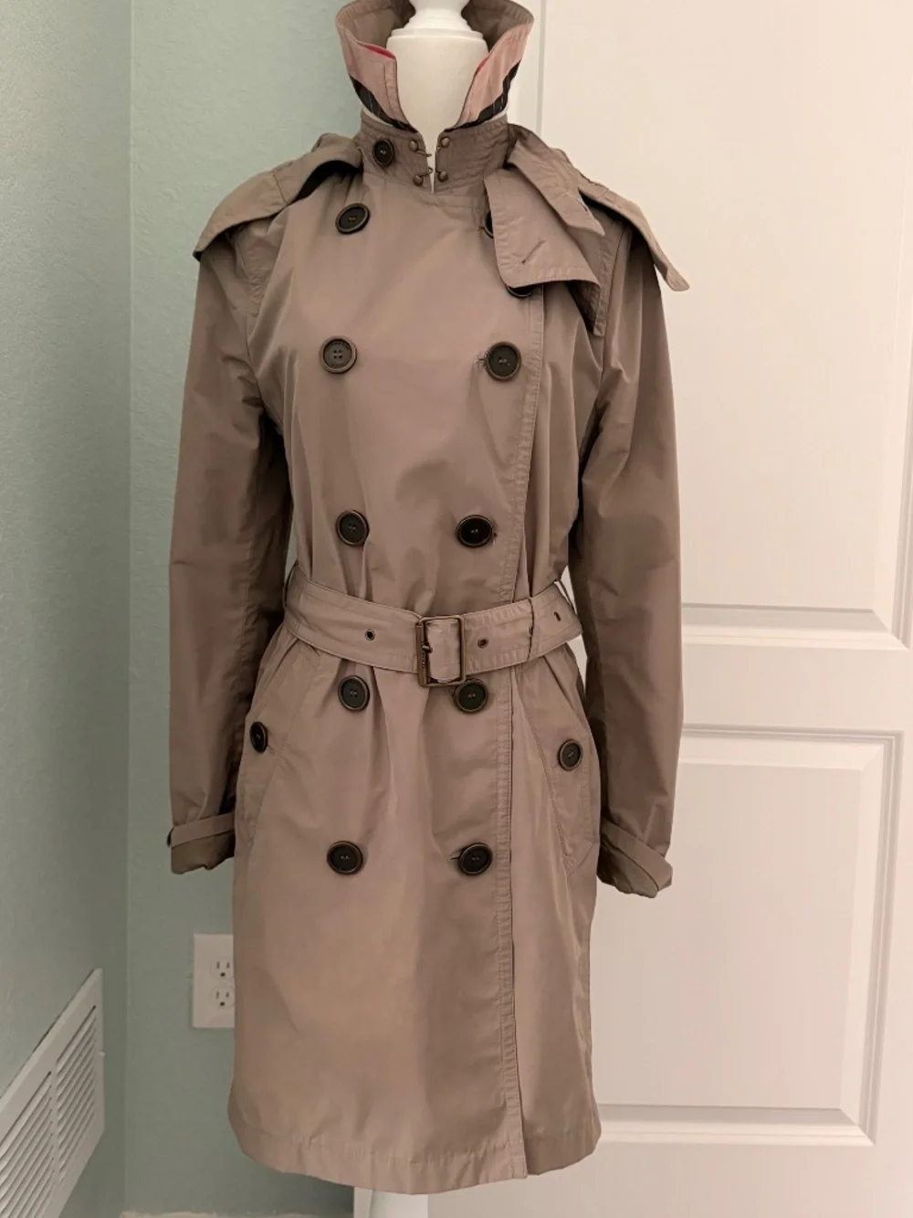 Burberry Brit Women's Trench Coat - Picture 3 of 6